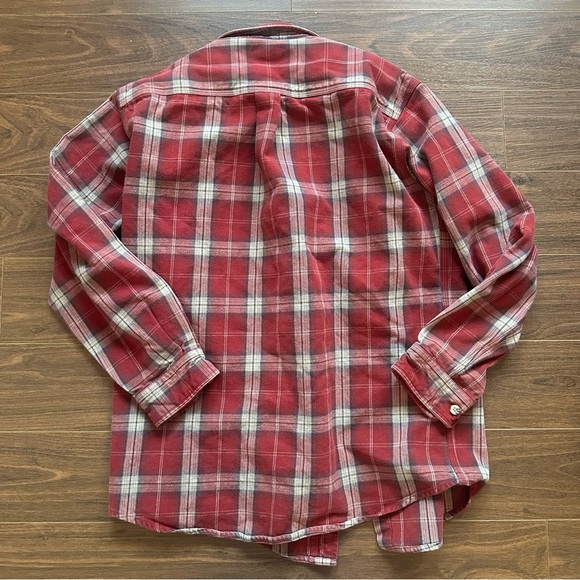 Carhartt Men's Burgundy Plaid Button Down Heavy Flannel Shirt - Picture 6 of 6